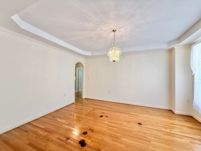 Foto del edificio - Spacious 4BD, 3BA Raleigh Home with a 2-Ca...