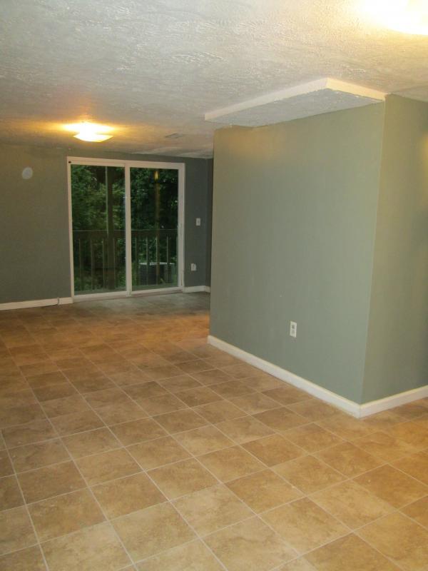 Building Photo - 6973  FLAGSTONE DR