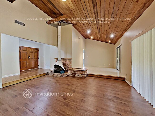 Building Photo - 630 NW 48th Ave