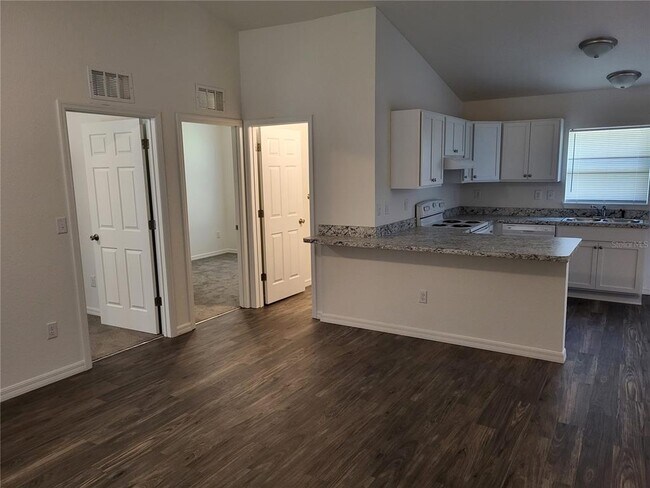 Building Photo - 1551 NW 57th Ct
