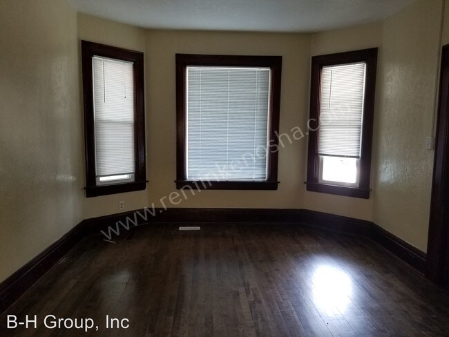Building Photo - 6417 23rd Ave