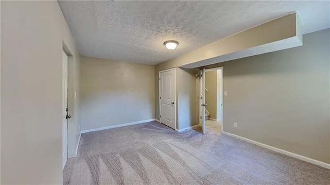 Building Photo - 321 Tarragon Way SW