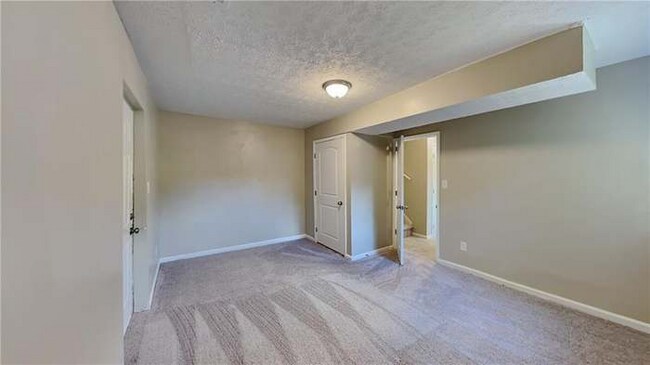 Foto del edificio - 321 Tarragon Way SW