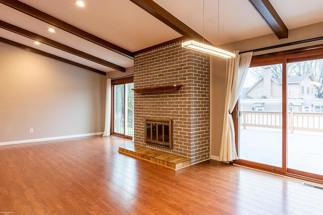 Building Photo - 12113 Volpe Dr