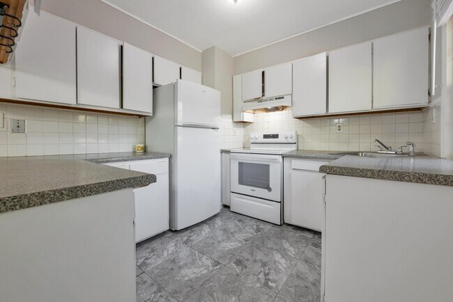 Foto del edificio - 3168 Bluebird Ln