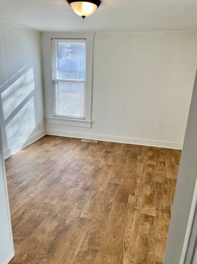 Foto del edificio - 1623 Cedar St