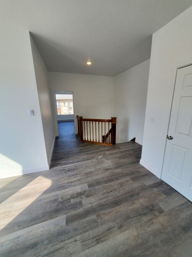 308 Hill St Unit 2, Dubuque, IA 52001 Condo for Rent in Dubuque, IA