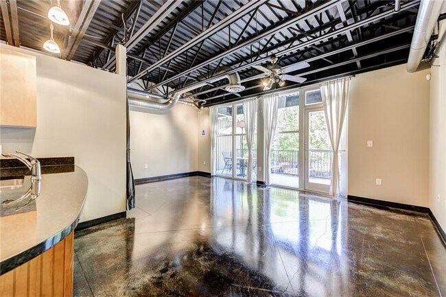 Building Photo - 5200 Peachtree Rd