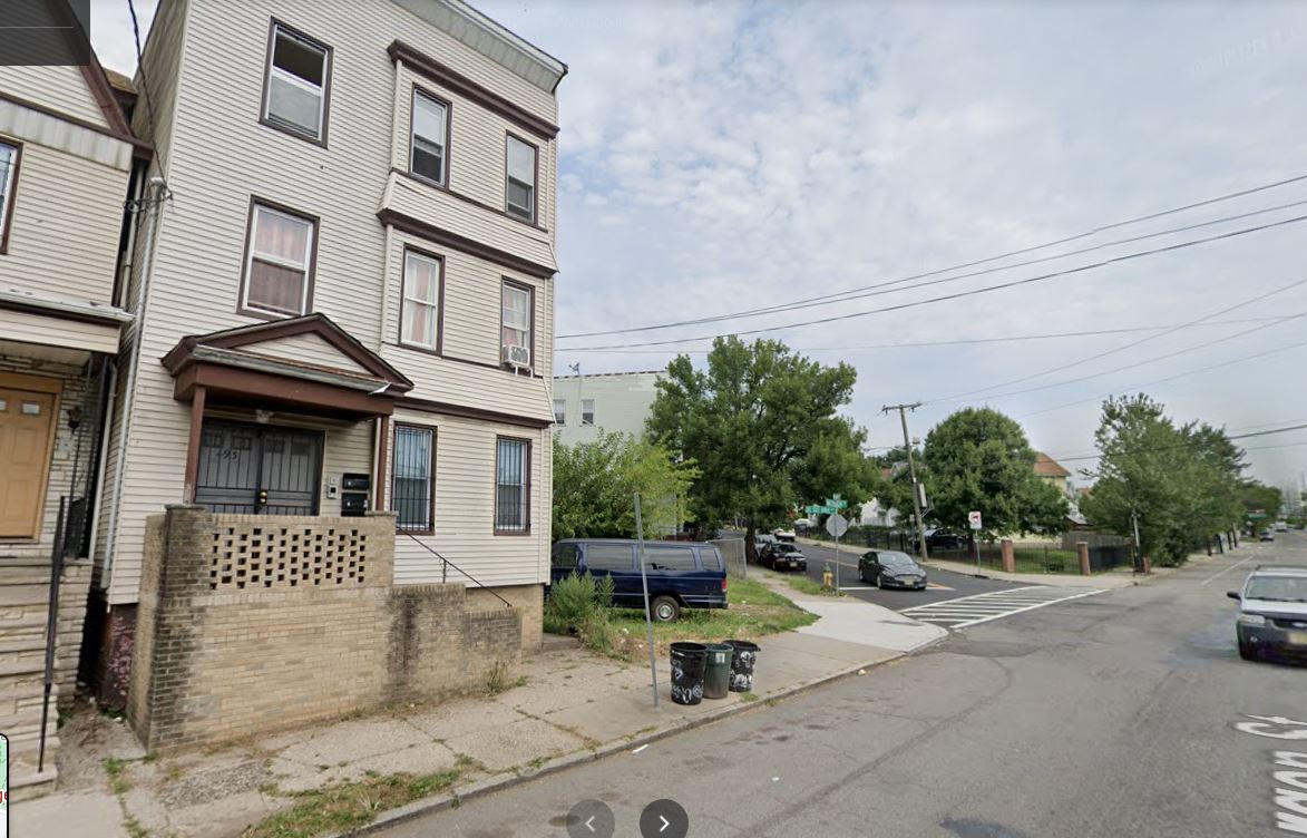 493 Bergen St Unit 1, Newark, NJ 07108 Apartments in Newark, NJ