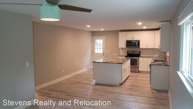 Building Photo - 3 br, 2 bath House - 2504 Evers Drive