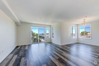Building Photo - 124 Bellevue Ave E