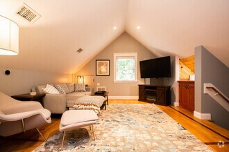 Building Photo - 247 Savin Hill Ave