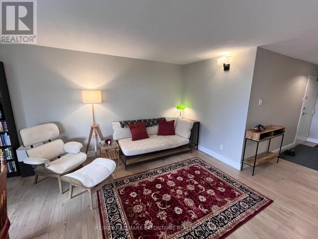 Photo du bâtiment - 475-475 Laurier Ave W