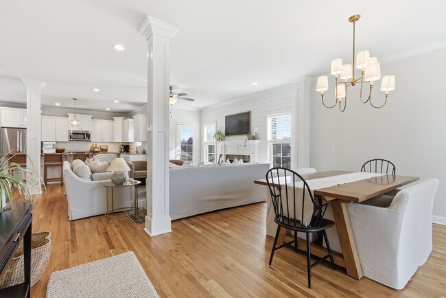 Foto del edificio - 2046 Lequire Ln