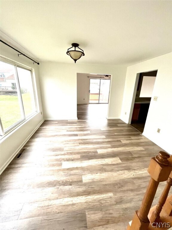 Building Photo - 8826 New Country Dr