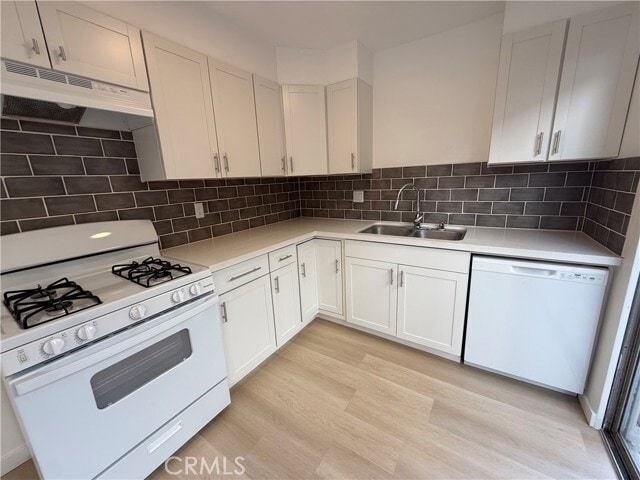 Foto del edificio - 2104 Carnegie Ln