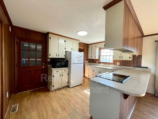 Building Photo - 2995 Government Rd