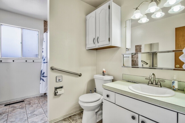Building Photo - 3622 Anemone Cir