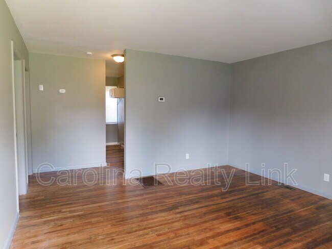 Building Photo - 2224 Gilbert St