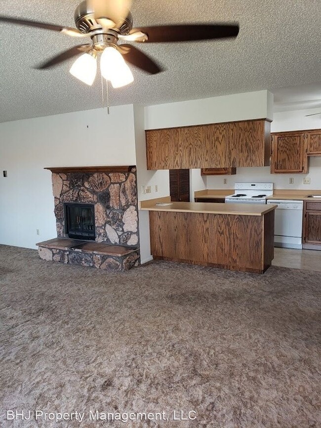 Building Photo - 1283 Sugarview Dr