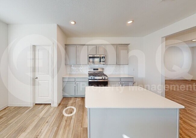 Foto del edificio - 7828 Marsh Ln