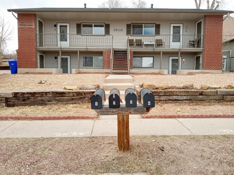 Primary Photo - 1010 Western Dr