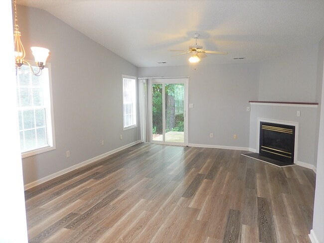 Foto del edificio - 1454 Cimarron Pkwy