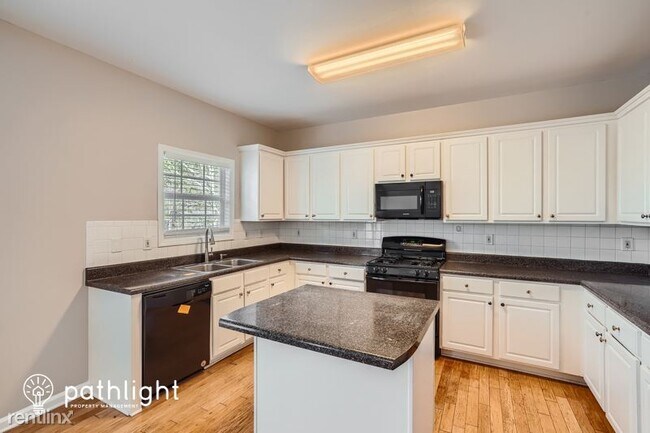 Foto del edificio - 5 br, 3 bath House - 432 Leggett Oaks Ln UNIT
