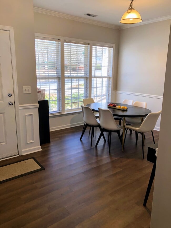 Foto del edificio - 1409 Crimson Creek Dr