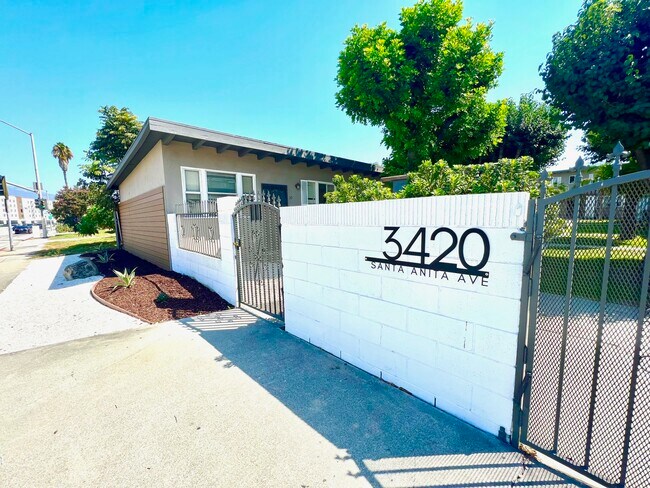 Building Photo - 3420 Santa Anita Ave