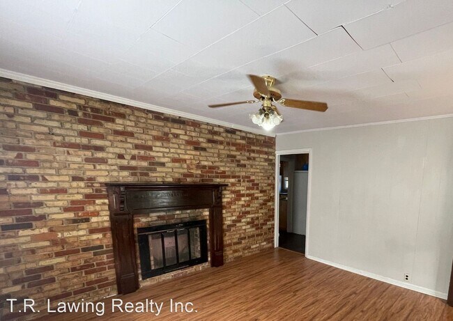 Building Photo - 2 br, 1 bath House - 807 Phillips Drive