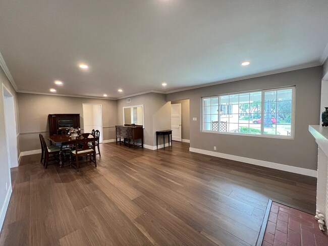 Foto del edificio - 139 E Dexter St