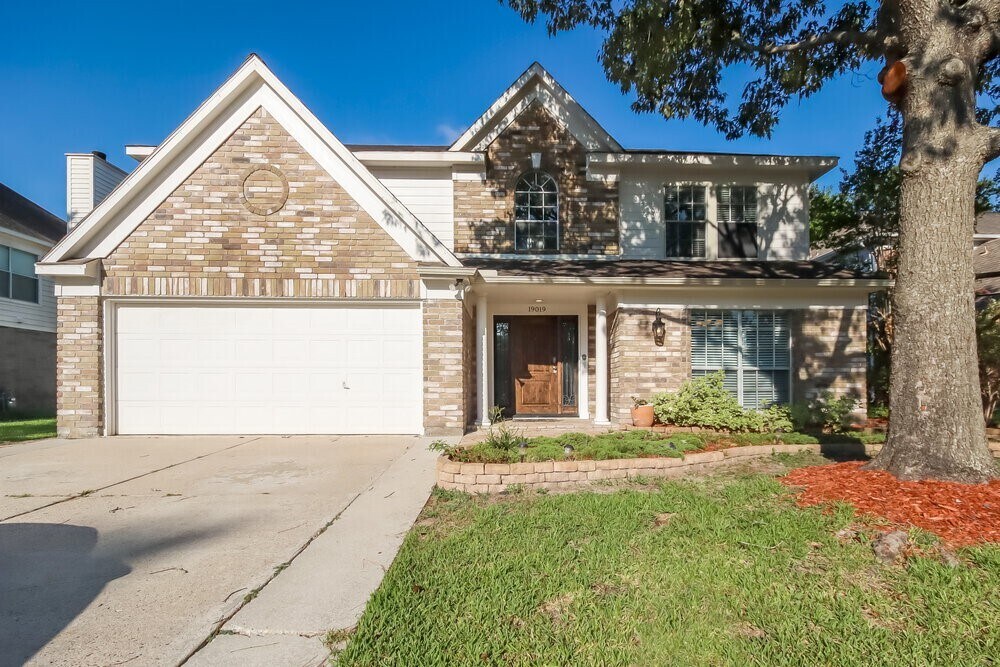 Foto principal - 19019 Oakway Dr