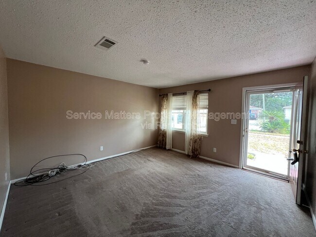 Foto del edificio - 3227 Fresno Ave