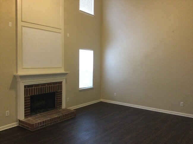Building Photo - 7723 Leisure Lane