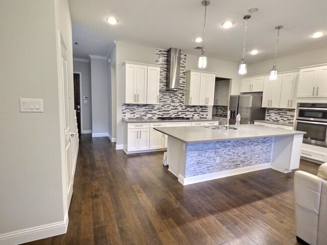 Foto del edificio - 557 Reale Dr