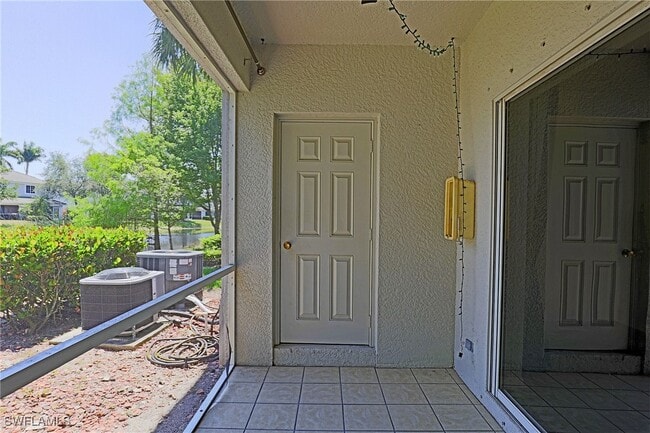Building Photo - 10039 Poppy Hill Dr