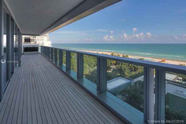 Building Photo - 2901 Collins Ave