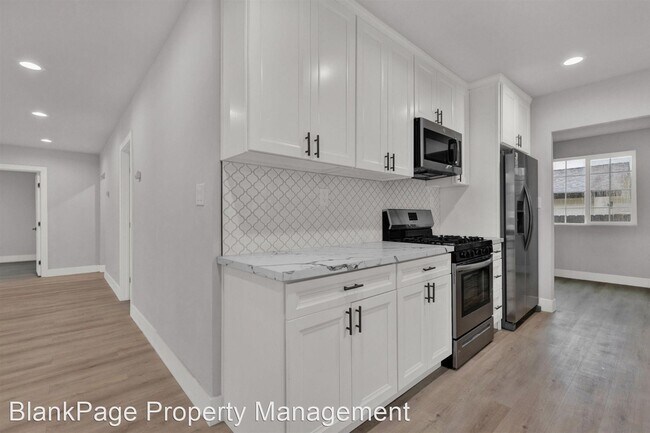 Building Photo - 3 br, 2 bath House - 2921 29th St