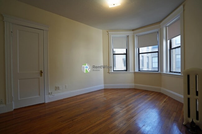 Foto del edificio - 1152 Commonwealth Ave