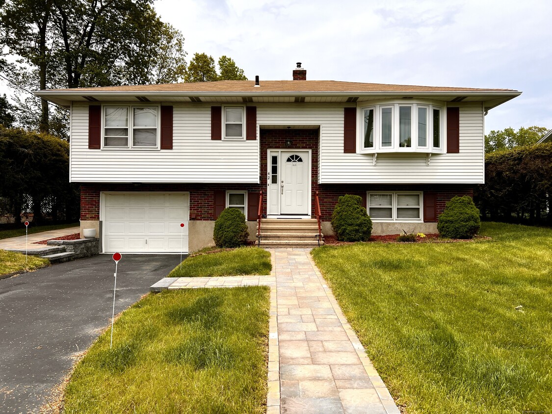 Primary Photo - 42 Partridge Dr