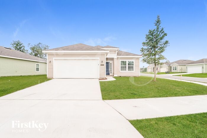Foto principal - 10852 Ventnor Ave