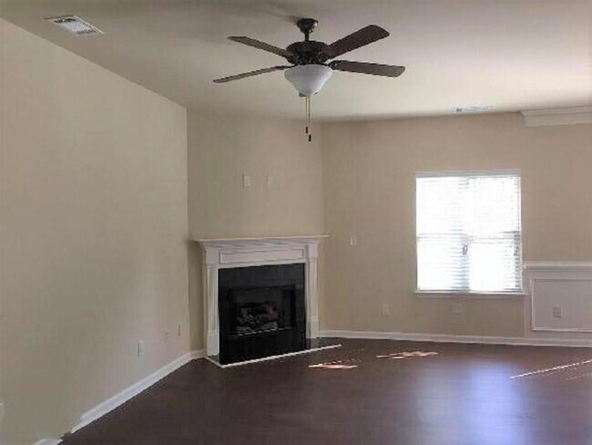 Foto del edificio - 2703 Morgan Glen Rd NE