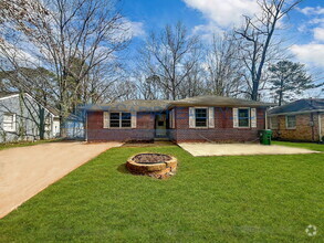 Building Photo - 1927 Boulderview Dr SE