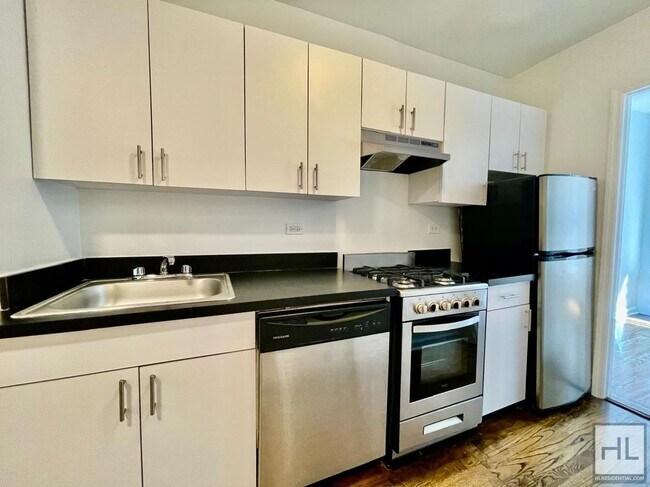 Foto del edificio - EAST 89TH STREET