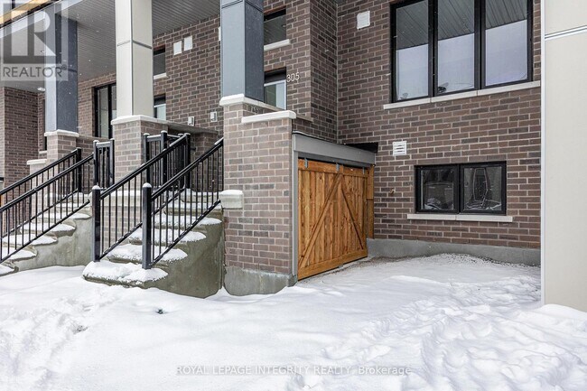 Building Photo - 305 Catsfoot Walk