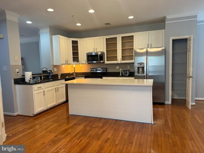 Foto del edificio - 10634 Heather Glen Way