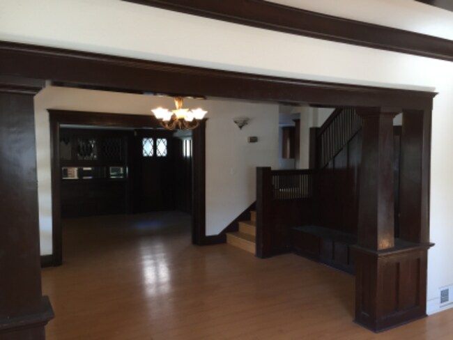 Building Photo - 2650 Van Buren Pl