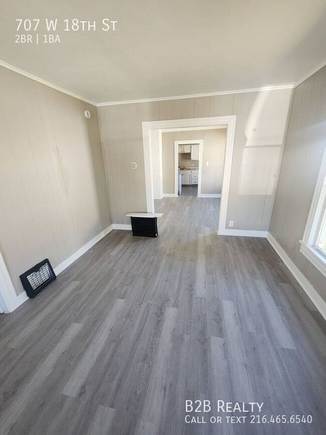 Foto del edificio - 707 W 18th St