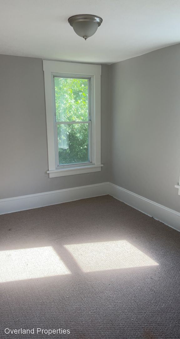 Building Photo - 4 br, 2 bath House - 32 Leonard Ave